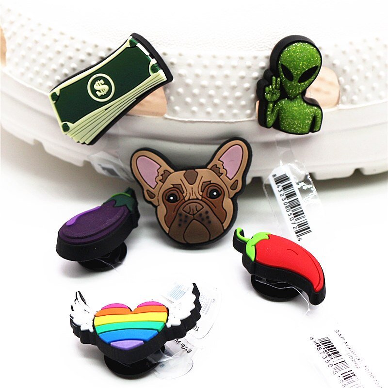 Novely PVC Alien Shoe Charms Sandals Accessories Cute Dog Dollar Chili Heart Shoe Decoration for Croc jibz Kids Party X-mas Gift Novely PVC Alien Shoe Charms Sandals Accessories Cute Dog Dollar Chili Heart Shoe Decoration for Croc jibz Kids Party X-mas Gift Foreverking